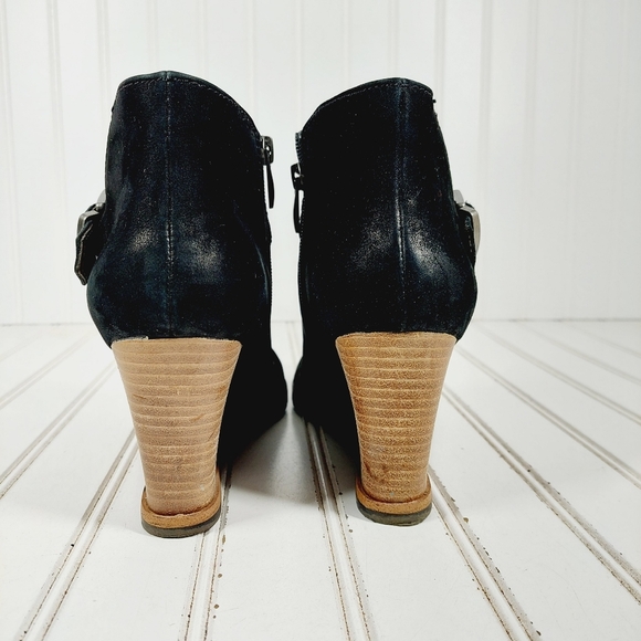 Caslon Addison Suede Almond Toe Wedge Buckle Ankle Booties D443 - Picture 6 of 12